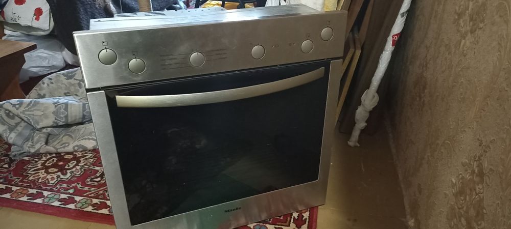 Miele Духовой шкаф и варочная поверхность