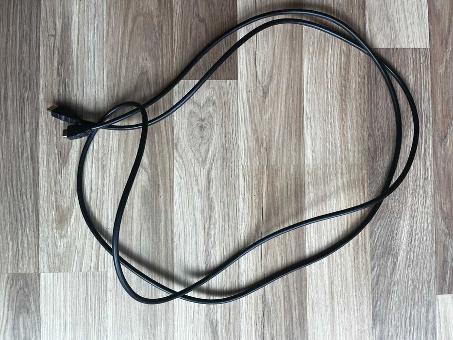 Xbox One + 6 Gier + Czerwony pad