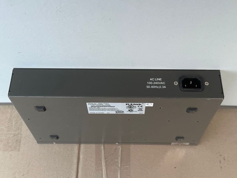 Коммутатор D-Link DES-1016D