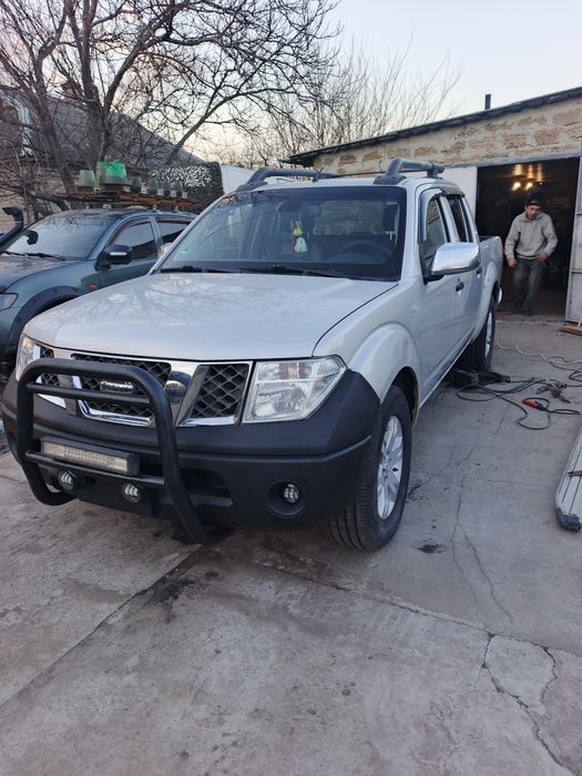 Продам nissan navara d40