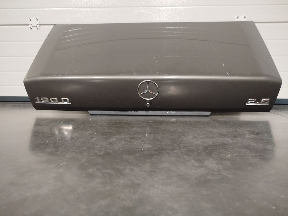 Tampa da mala Mercedes 190  W201