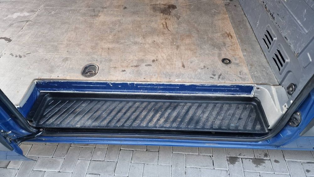 Надам послуги перевезення можливий продаж буса