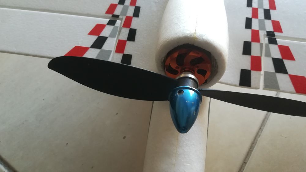 Avião telecomandado
