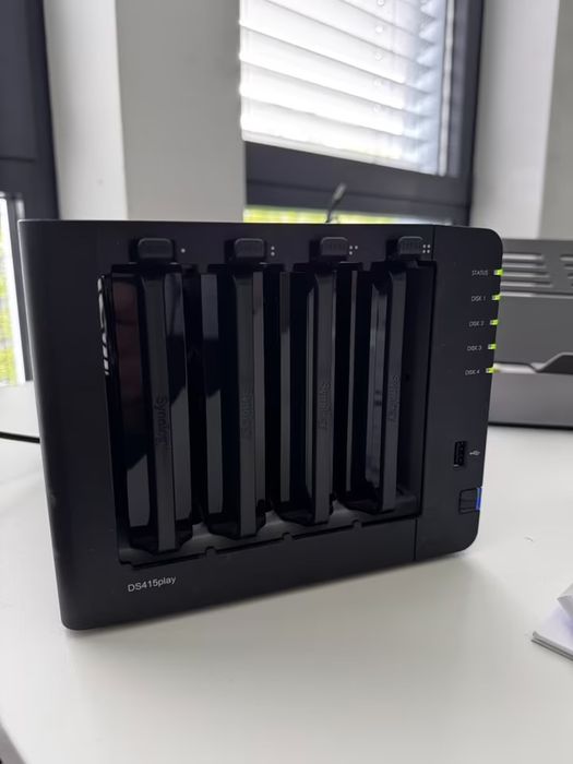 Serwer nas Synology DS415play stan idealny