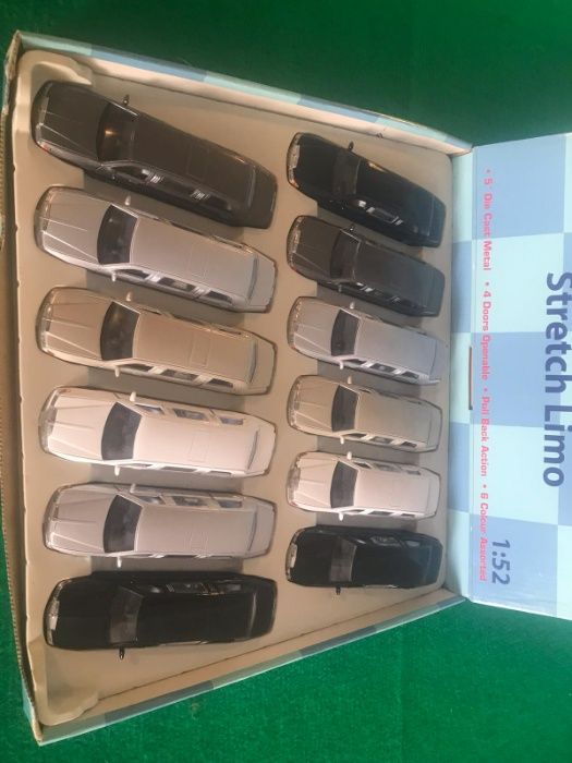 1999 Lincoln Town Car Stretch Limo 1/32