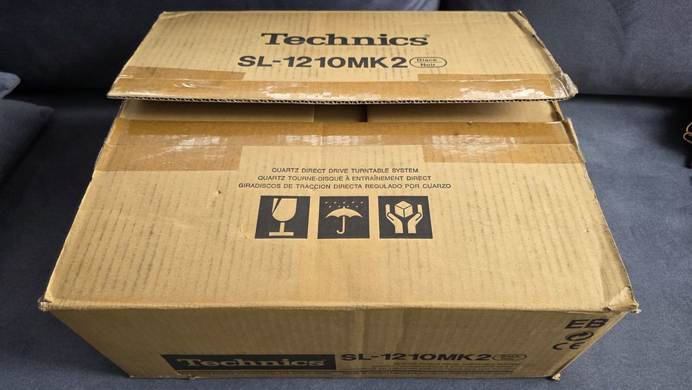 Technics SL-1210MK2 gramofon