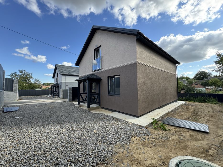 Продам чистовий будинок у Зарванцях. Газ