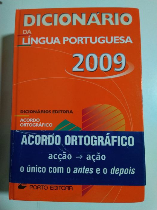 Dicionário . . .