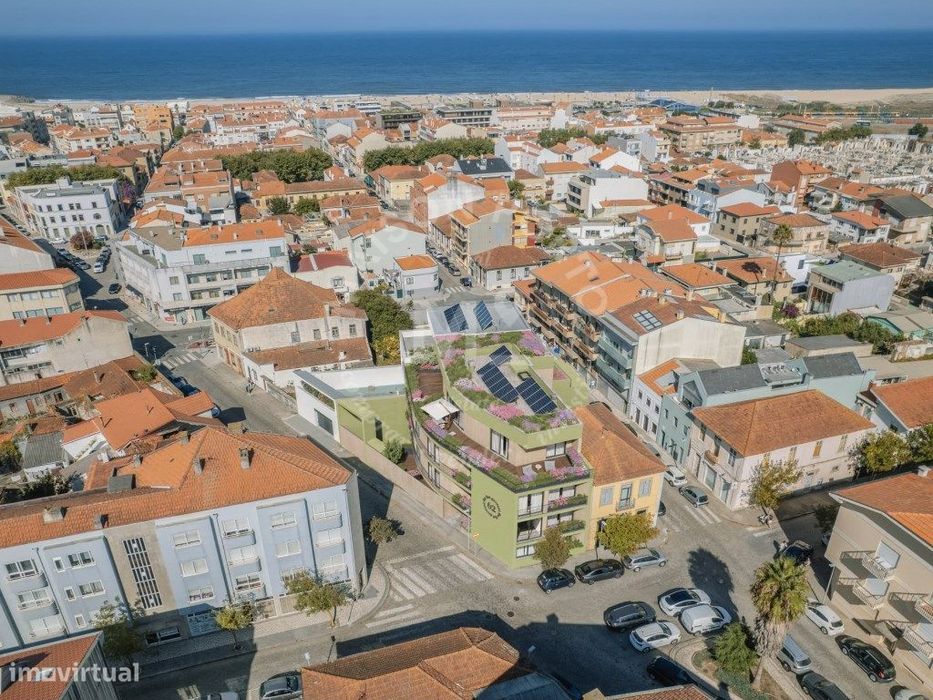 Apartamento T1 com Varanda e Garagem, proximo da praia em Espinho