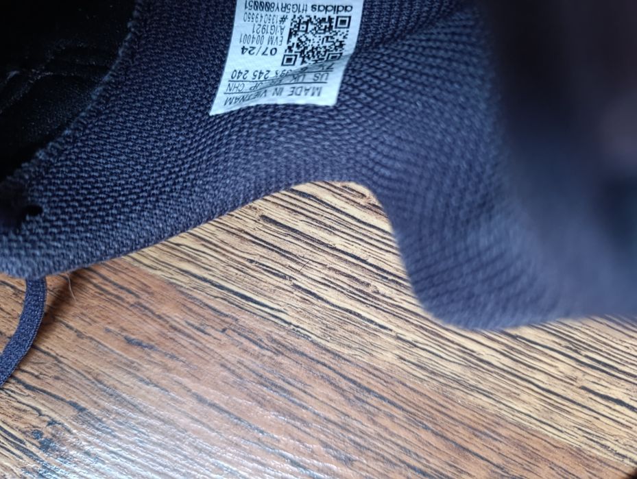 Adidas Ozmillen 39, кросівки 38.5 коричневі 24.5см кроси осінь 38