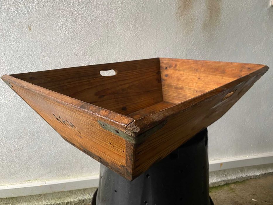 Gamela de madeira / cesto de vindima - antigo