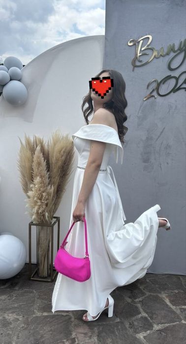 Випускна красива сукня