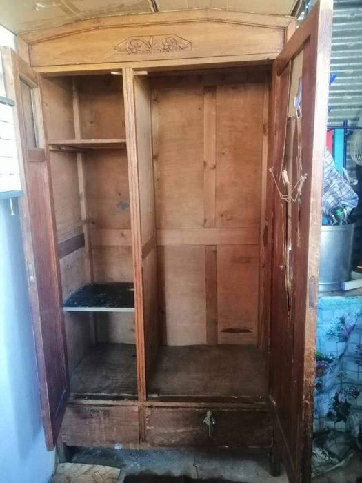 Шкаф на реставрацию