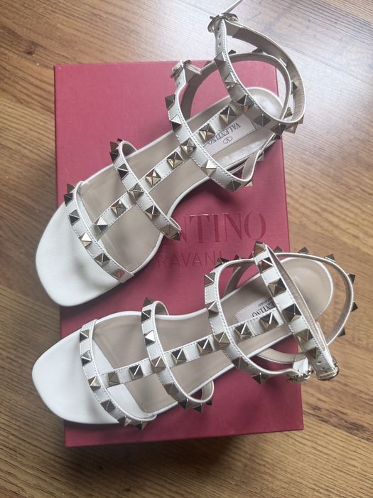 Sandały Valentino Garavani Rockstud 36