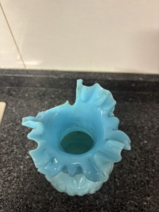 Jarra em casca de ovo trabalhada