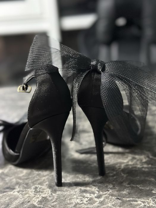 Каблуки в стилі jimmy choo з бантиками