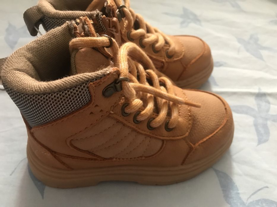 Черевики Zara 23