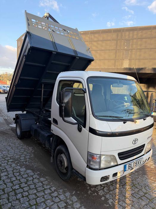 Carrinha toyota dyna basculante