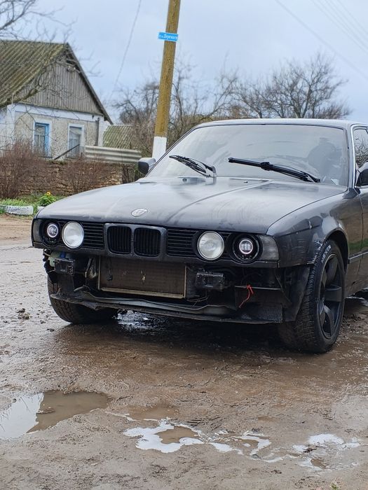 БМВ е34 в хорошем состоянии