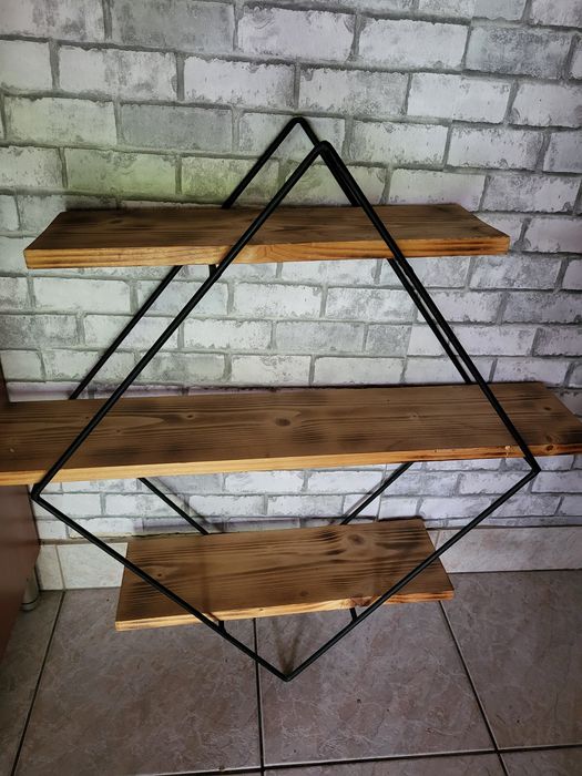 Półka na ścianę loft