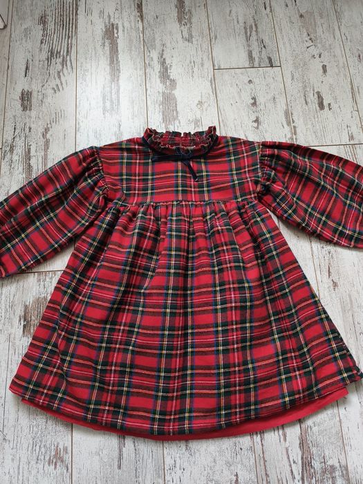 Дитячі плаття для дівчинки на 5-6 рочків