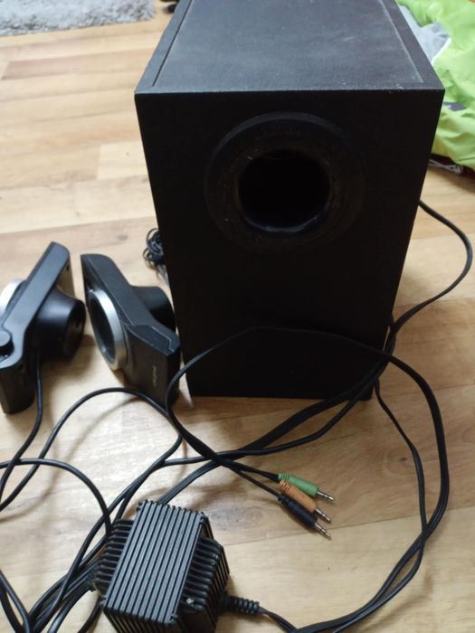 Subwoofer aktywny