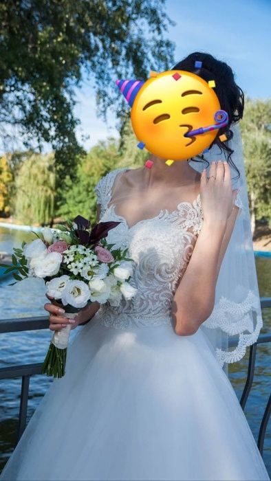 Свадебное платье