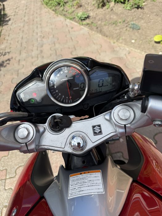 Мотоцикл Suzuki GSR250 розмитнений