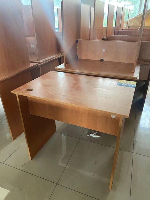 РОЗПРОДАЖ офісних меблів, ліквідація складу