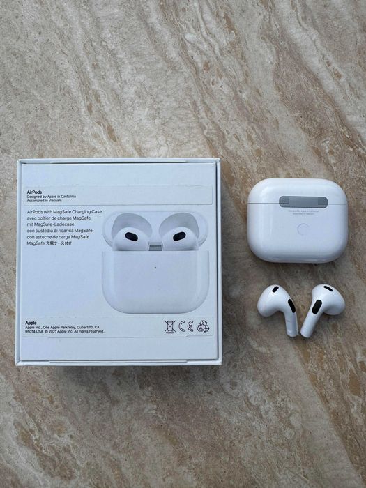 Apple AirPods 3 (MME73AM/A). Magsafe case. Оригінал. Повний комплект.