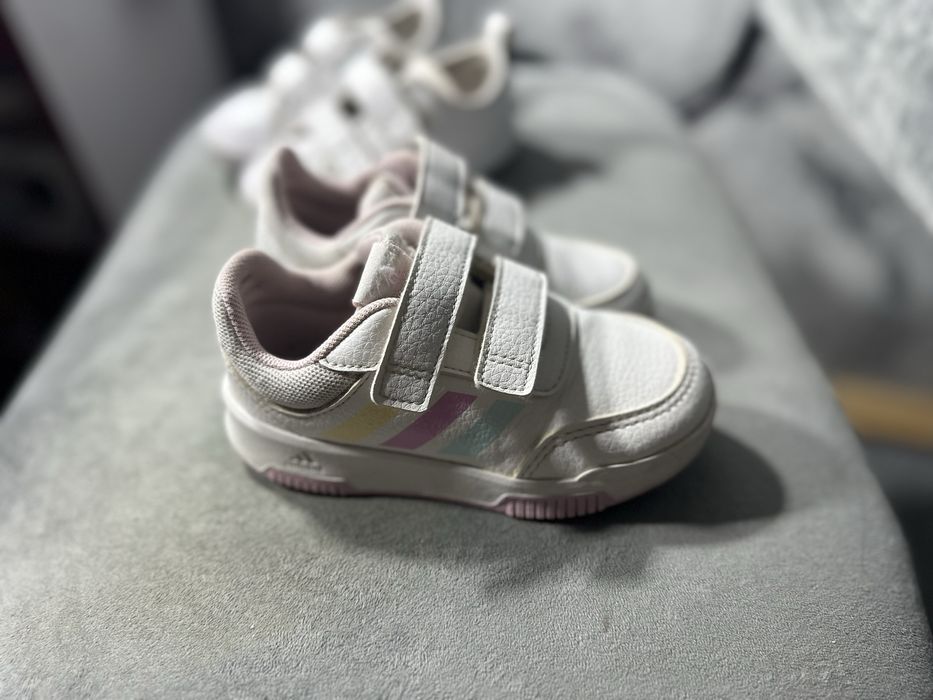 Кросівки adidas дитячі