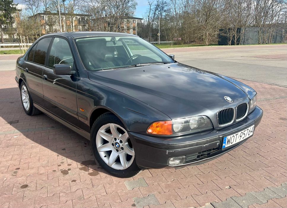 BMW 523i 170KM e39