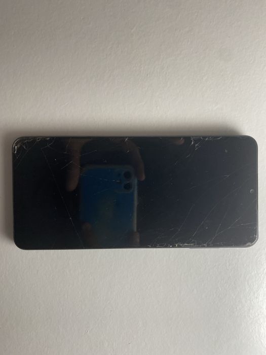 A Galaxy a 12 !!!
