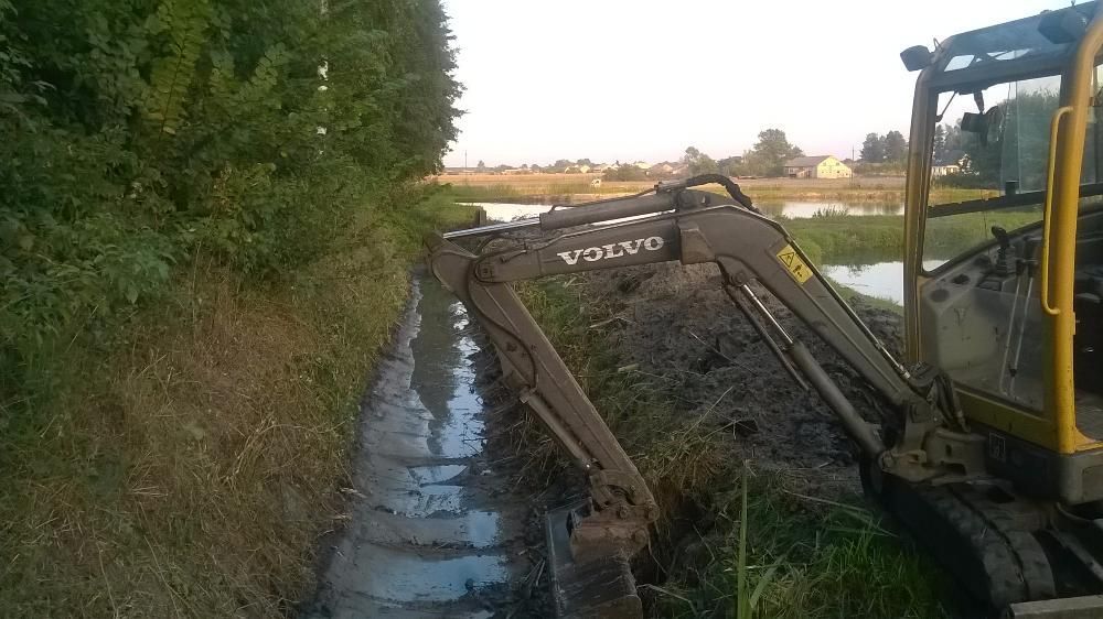Usługi MINIKOPARKĄ przylacza wodociagowe Przecisk Kret