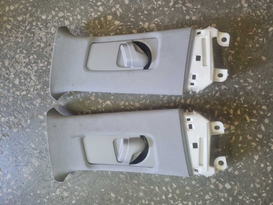 Елементи салону LEXUS RX350 (Модель: GGL25L) у світлому кольорі