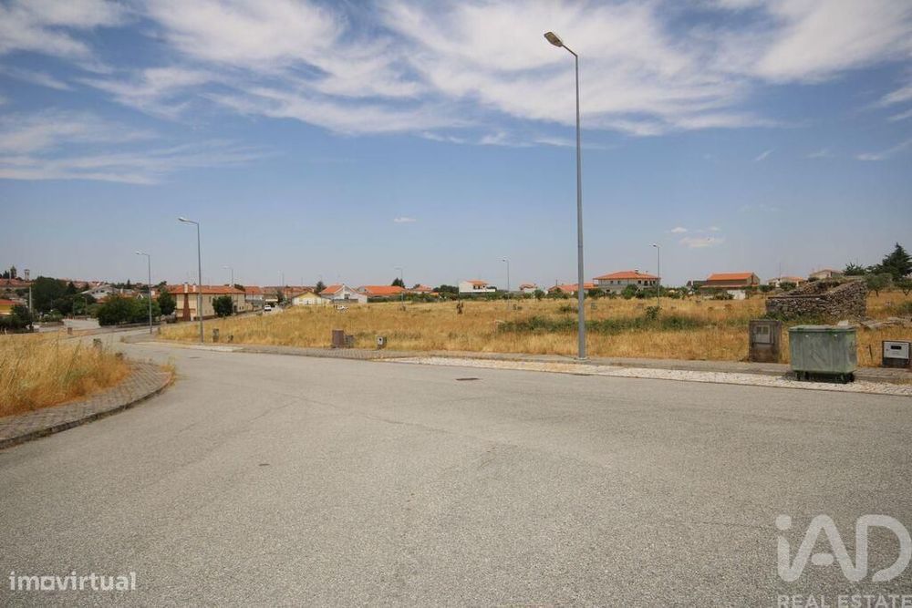 Terreno em Almeida de 550,00 m2