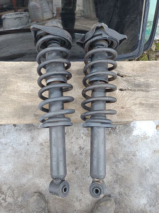 Задні стійки взборі пружини Ауді А6С4 100с4 седан