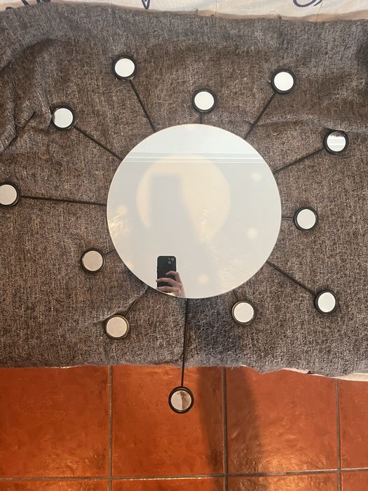 Espelho de Parede Moderno / Design Sunburst em Metal Preto