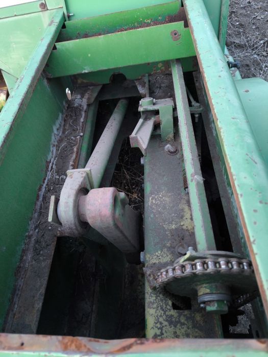 Прес підбирач john deere 332