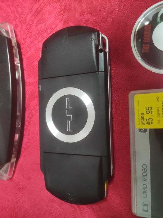 Playstation PSP 1004- base de som e carregamento -filmes e jogo