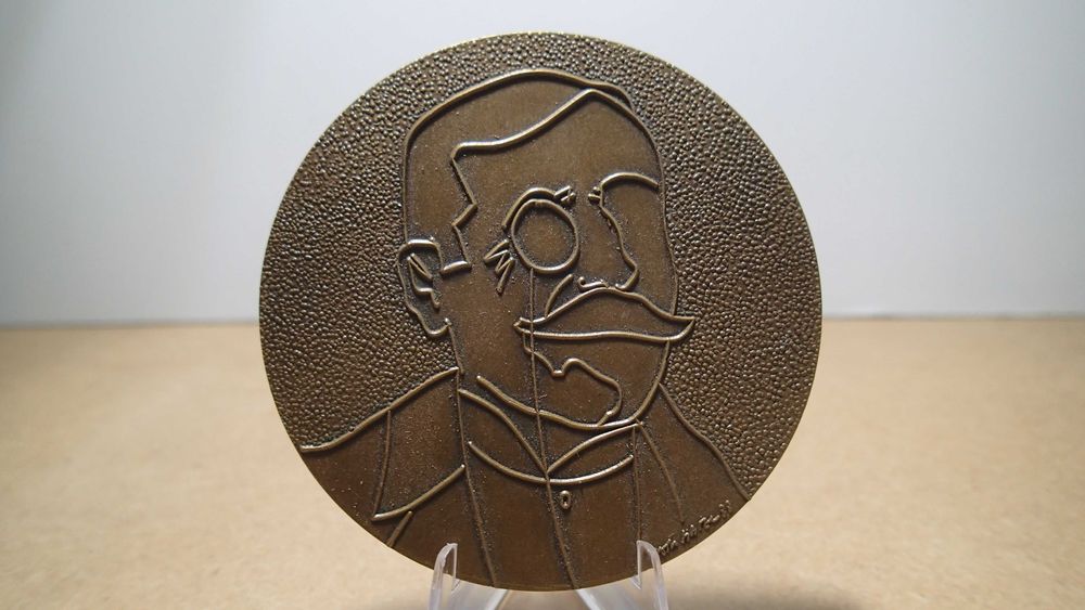 Medalha de Bronze Eça de Queiroz