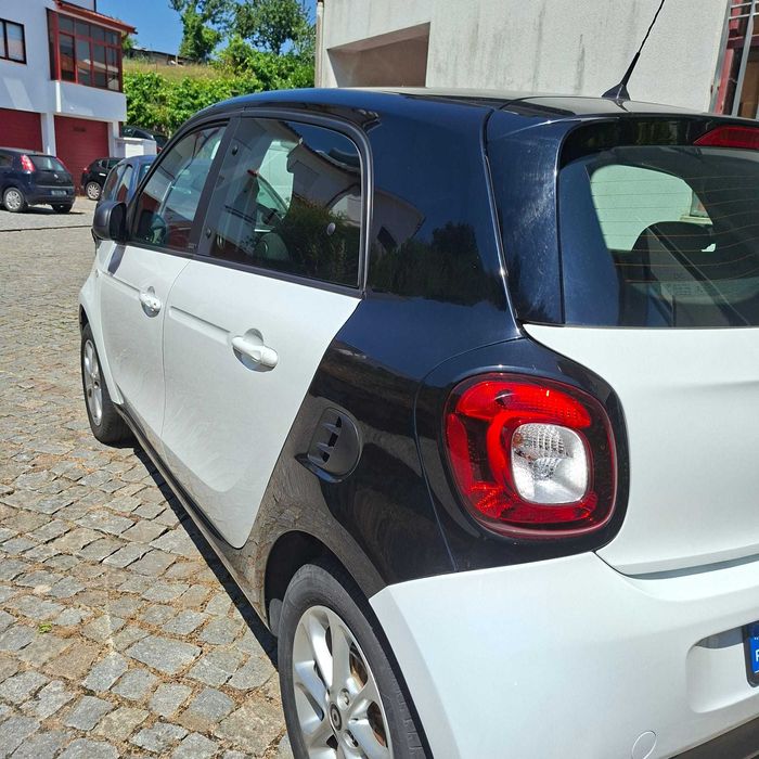 Smart forfour em bom estado