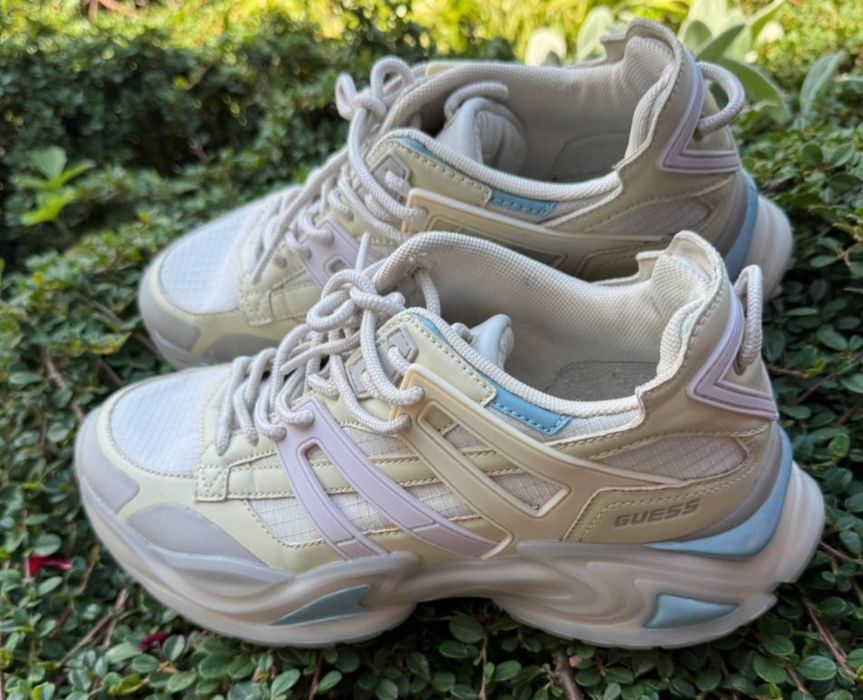 Кросівки Guess Belluna