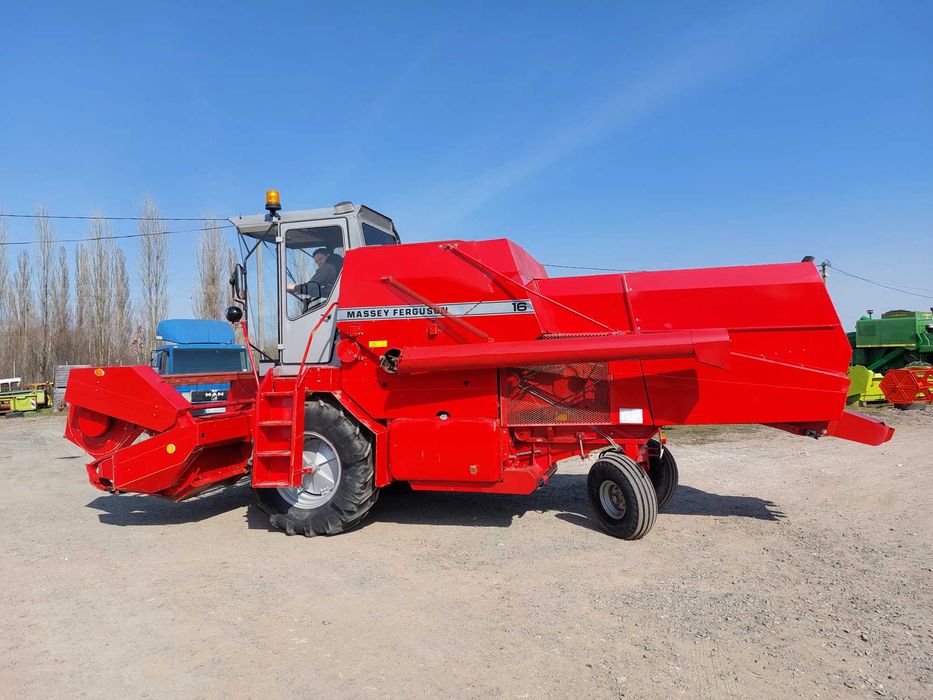Зернозбиральний комбайн Massey Ferguson 16 2.7m