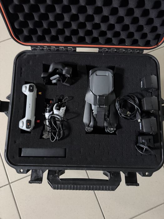 DJI Mavic 3 Fly More Combo / DJI RC
