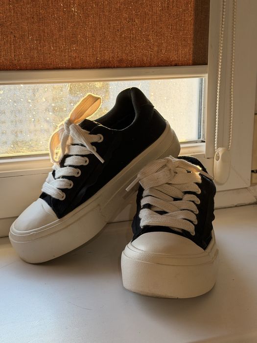 Młodzieżowe sneakersy