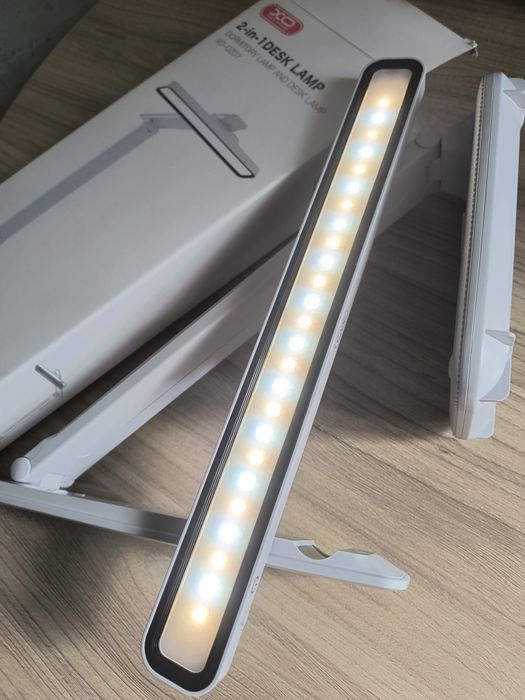 Настільна лампа на акумуляторі
