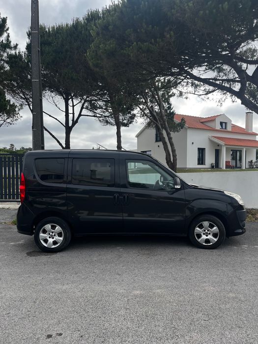 Fiat Doblò 1.3 Multijet (2011) – Inclui módulo camper amovível