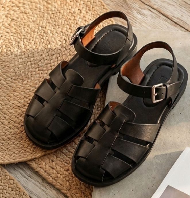 Стильні чорні  шкіряні босоніжки-гладіатори Zara —36 розмір