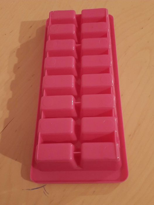 NOVO Cuvete 16 Cubos de Gelo 26x11x3cm